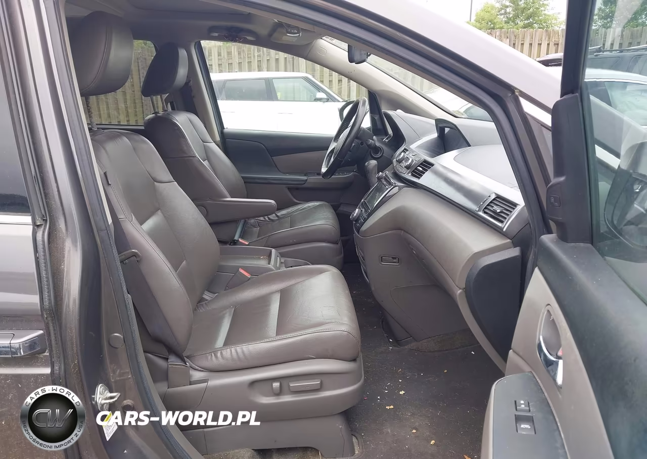 2014 Honda Odyssey Touring-Touring Elite VIN:5FNRL5H95EB032661 - 5