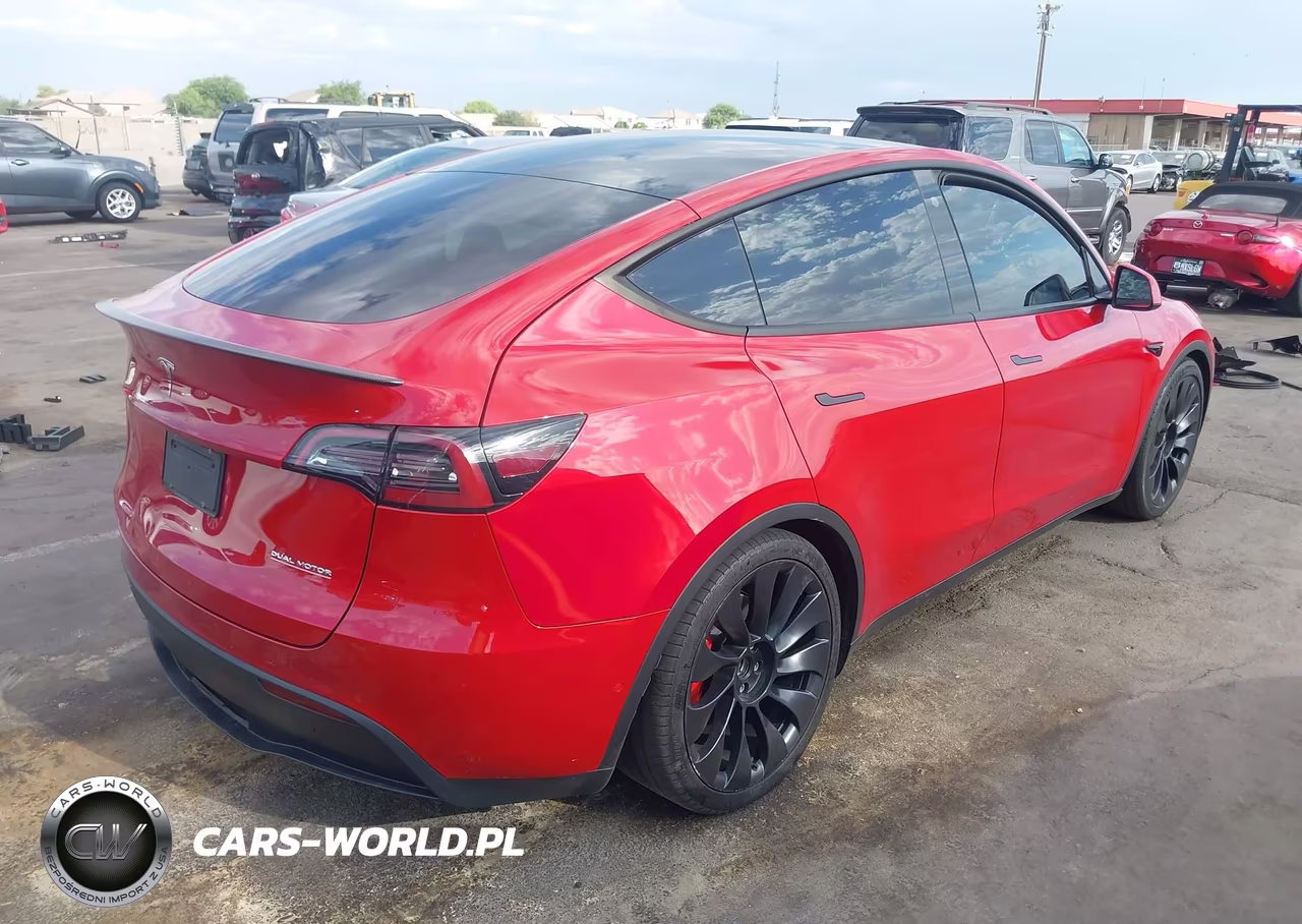 2022 Tesla Model Y Performance Dual Motor All-Wheel Drive VIN:7SAYGDEF4NF513993 - 4
