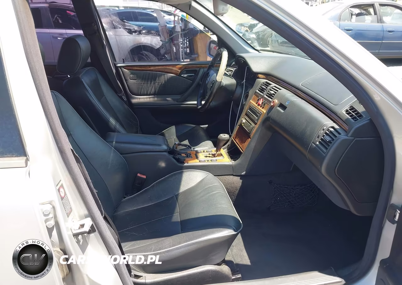 2000 Mercedes-Benz E 430 VIN:WDBJF70J6YB117701 - 5
