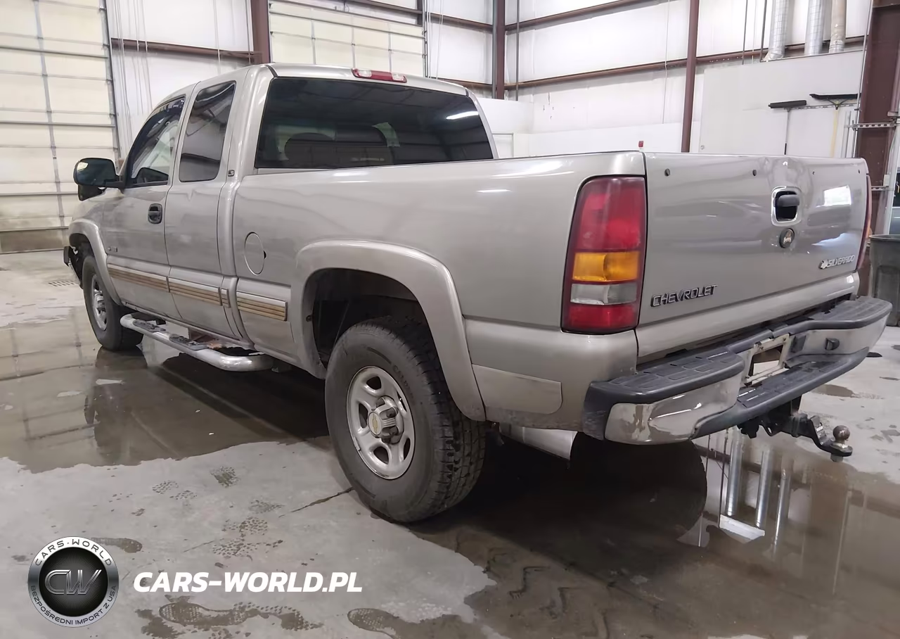 2002 Chevrolet Silverado 1500 Ls VIN:2GCEK19V521190857 - 3