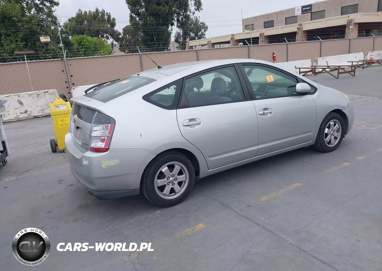 2004 Toyota Prius VIN:JTDKB20U440028763 - 4