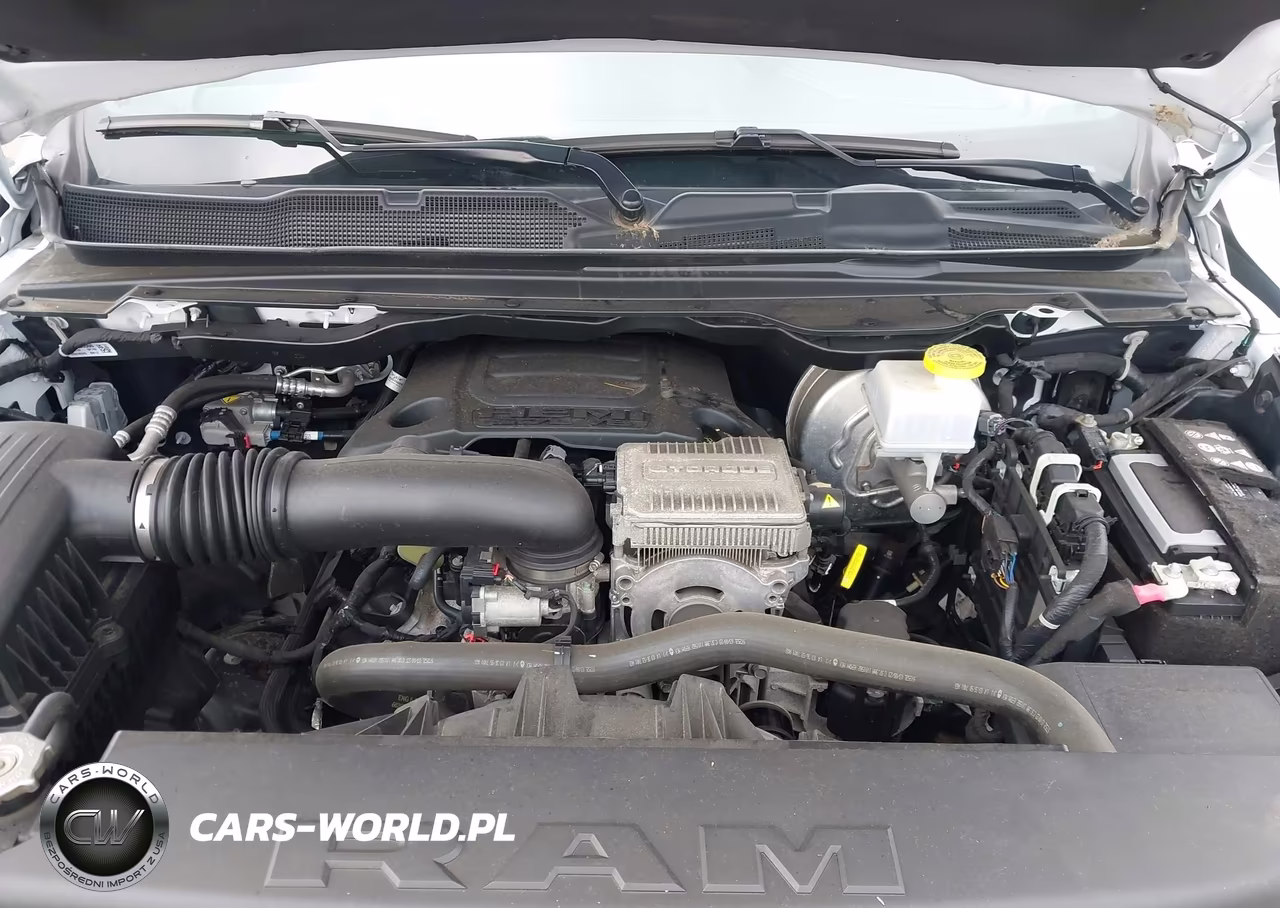 2023 Ram 1500 Laramie 4X4 5'7 Box VIN:1C6SRFJT6PN622147 - 10