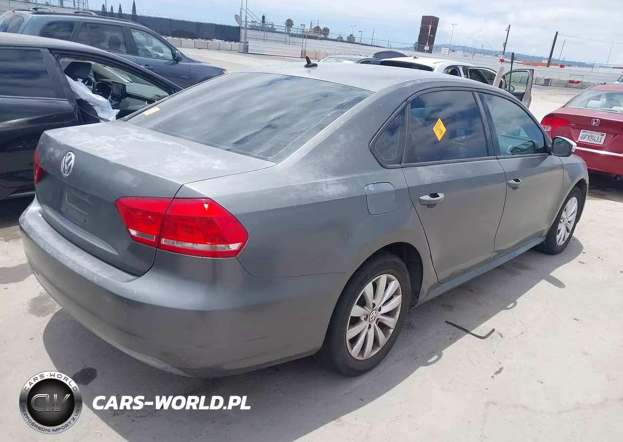 2012 Volkswagen Passat 2.5L S VIN:1VWAP7A38CC064790 - 4