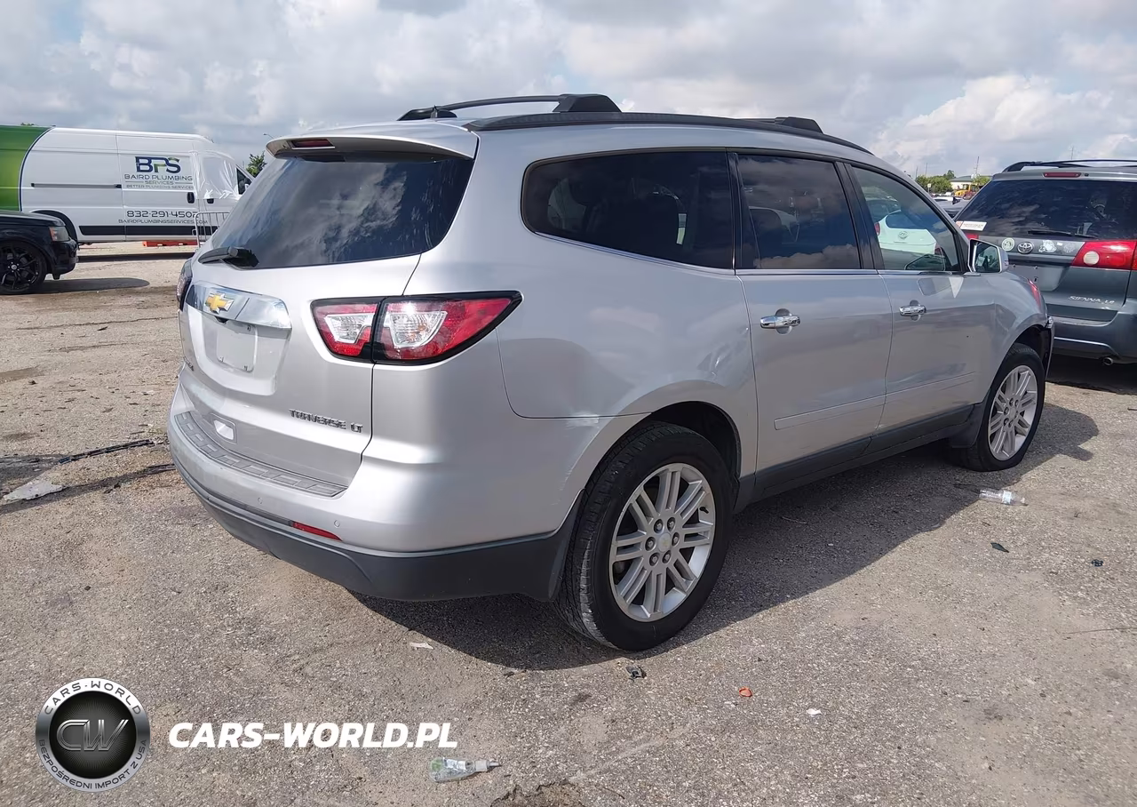 2015 Chevrolet Traverse Lt VIN:1GNKRGKD7FJ149118 - 4