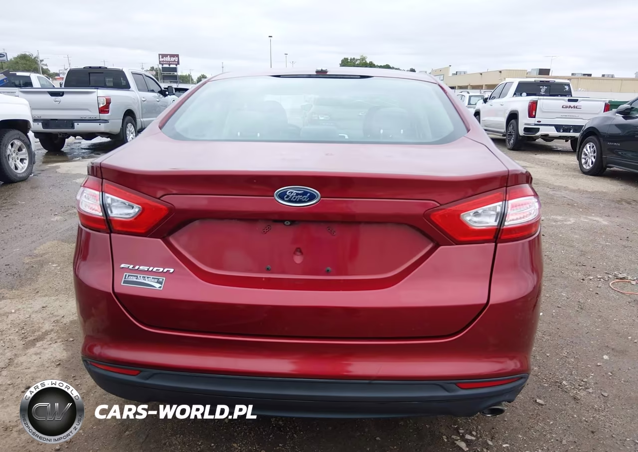 2015 Ford Fusion S VIN:3FA6P0G75FR136938 - 16