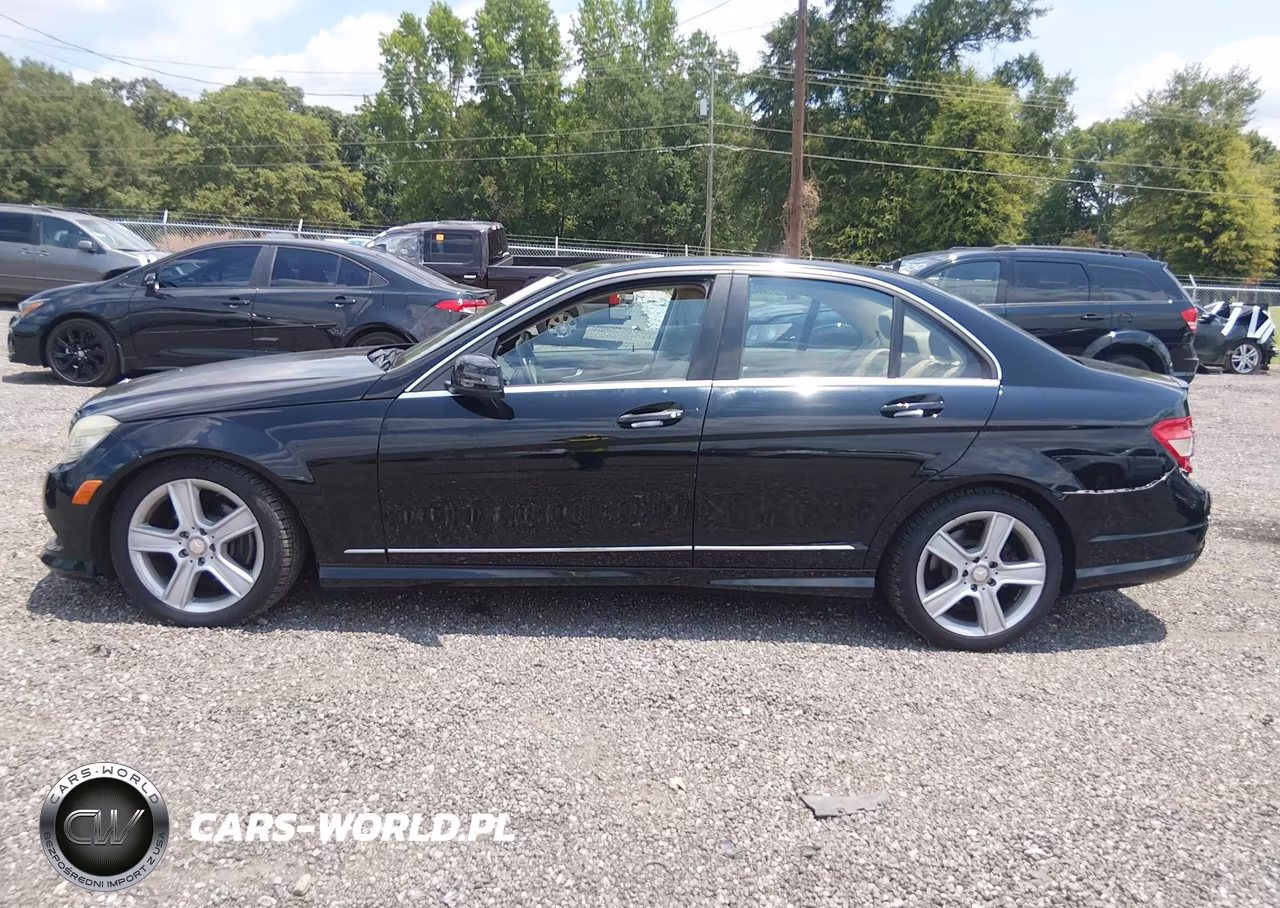 2011 Mercedes-Benz C 300 Luxury 4Matic-Sport 4Matic VIN:WDDGF8BB2BR174635 - 14
