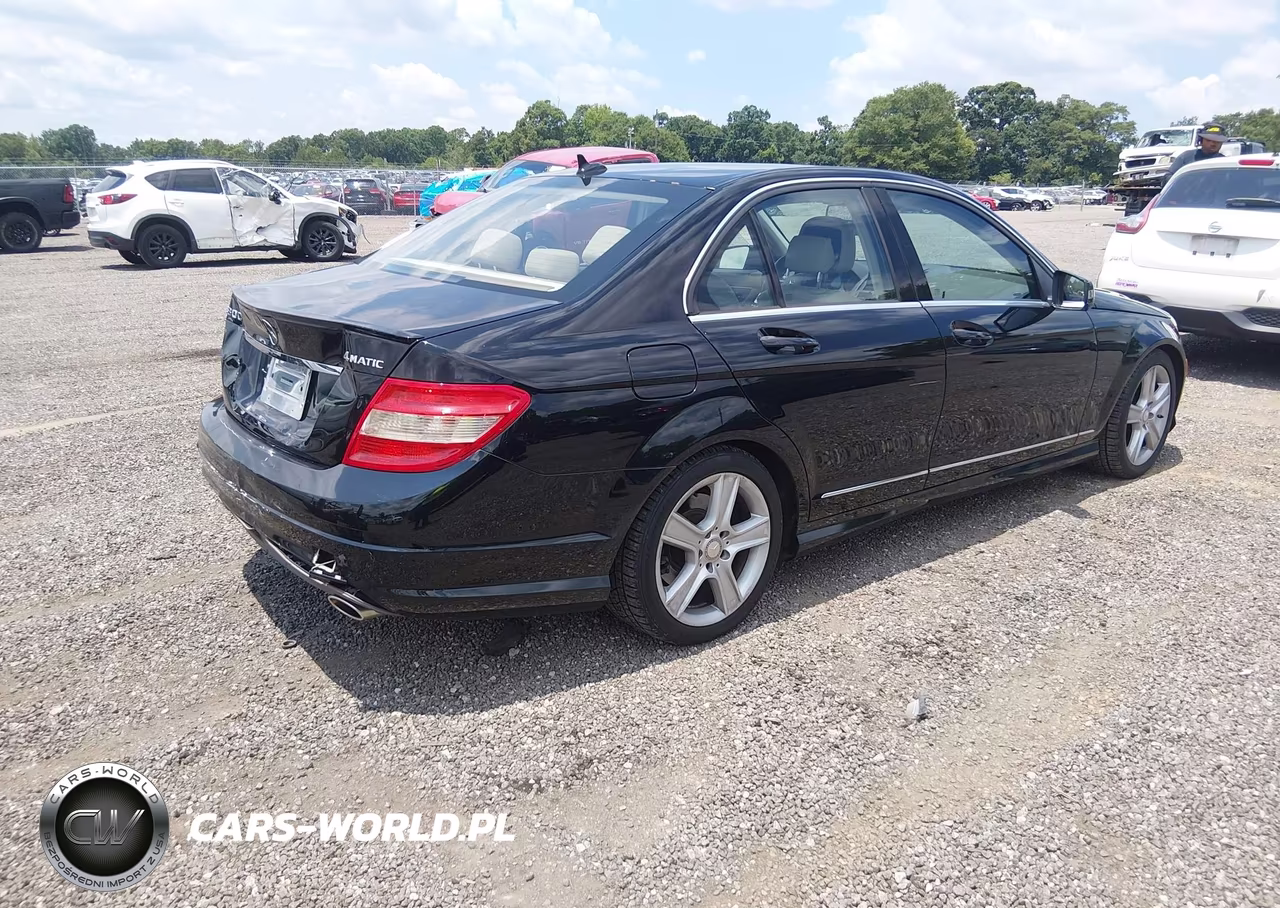 2011 Mercedes-Benz C 300 Luxury 4Matic-Sport 4Matic VIN:WDDGF8BB2BR174635 - 4