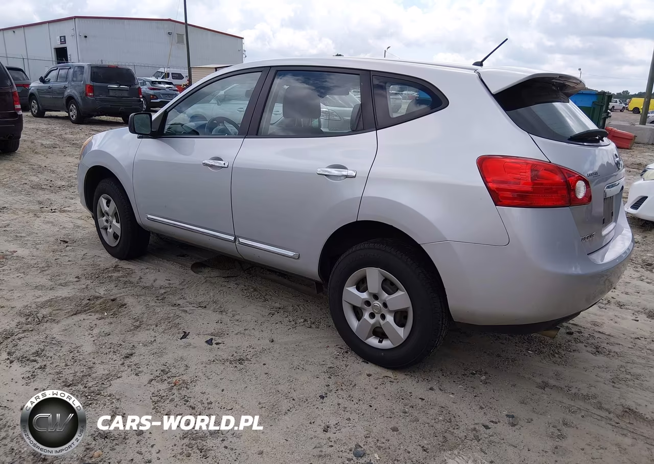 2013 Nissan Rogue S VIN:JN8AS5MT4DW536991 - 3