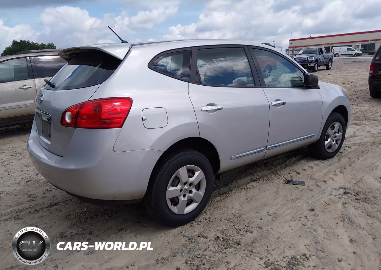 2013 Nissan Rogue S VIN:JN8AS5MT4DW536991 - 4
