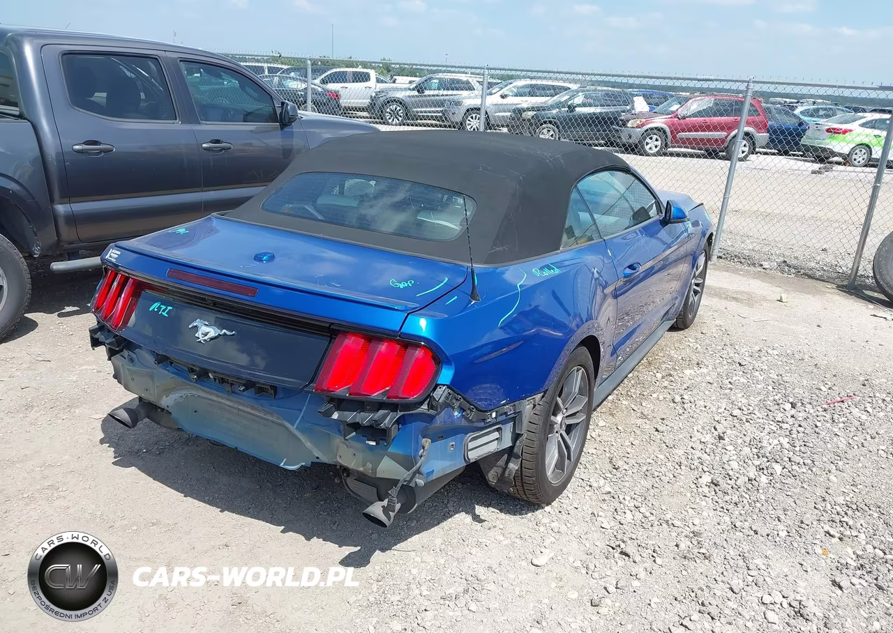 2017 Ford Mustang Ecoboost Premium VIN:1FATP8UH7H5282522 - 4
