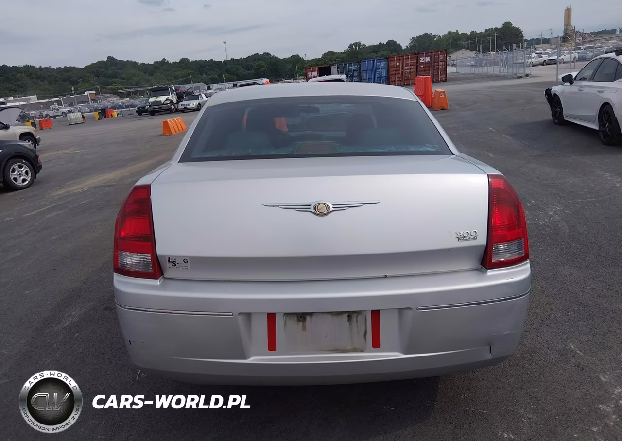 2007 Chrysler 300 Touring VIN:2C3KA53G27H871164 - 13