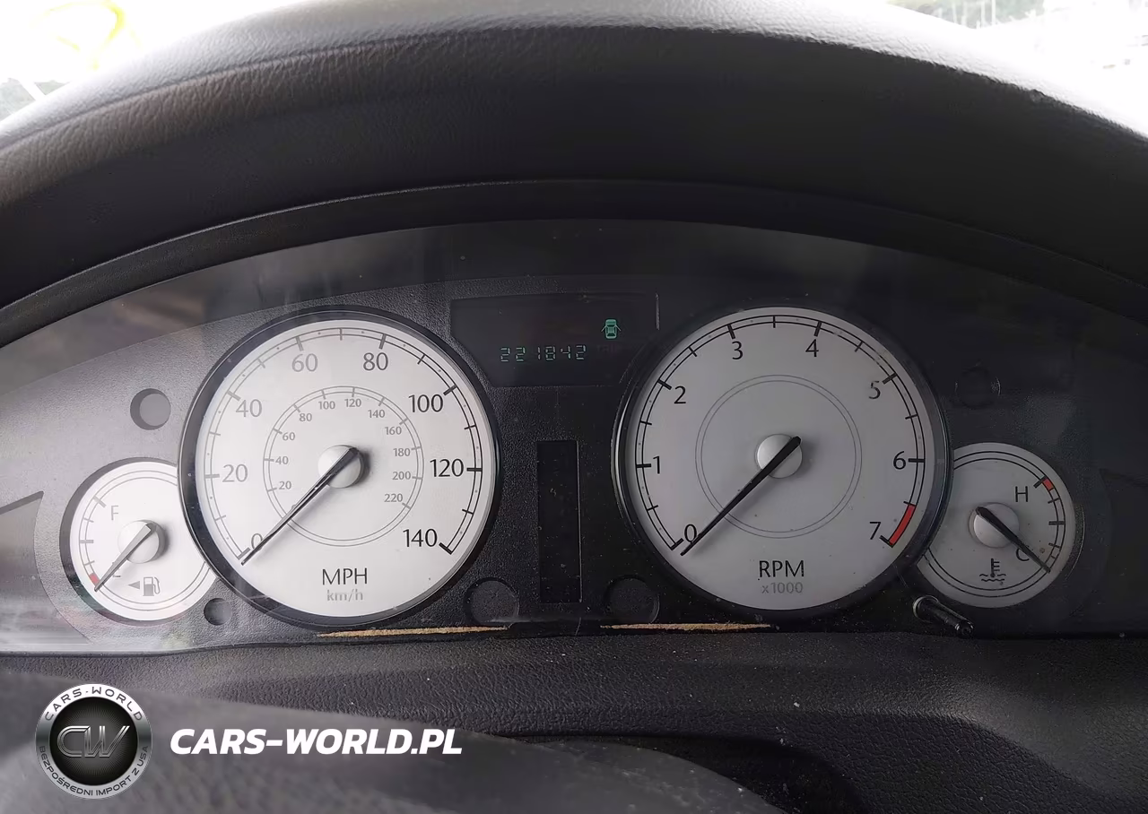 2007 Chrysler 300 Touring VIN:2C3KA53G27H871164 - 4