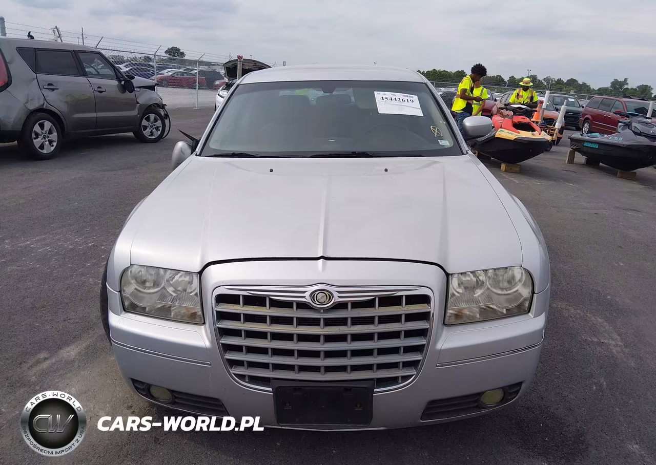 2007 Chrysler 300 Touring VIN:2C3KA53G27H871164 - 9