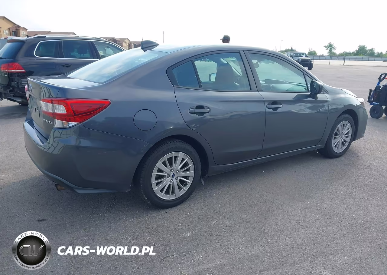 2018 Subaru Impreza 2.0I Premium VIN:4S3GKAD60J3615063 - 4