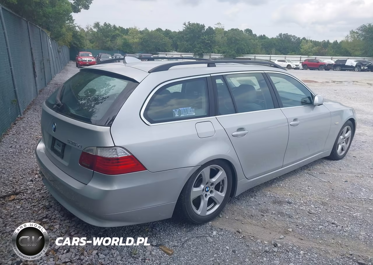 2008 BMW 535Xi VIN:WBAPT73518CX00641 - 4