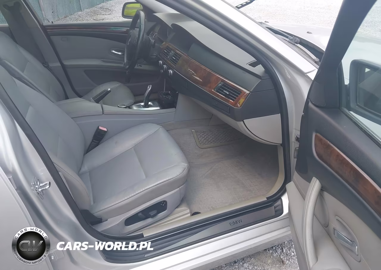 2008 BMW 535Xi VIN:WBAPT73518CX00641 - 5