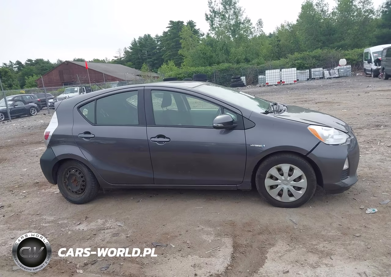 2012 Toyota Prius C Two VIN:JTDKDTB33C1512405 - 13