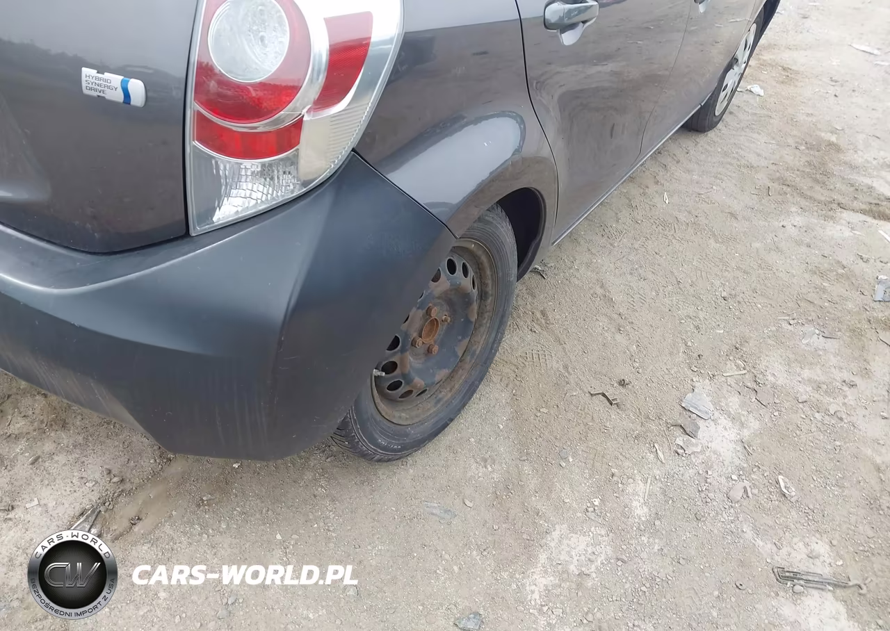 2012 Toyota Prius C Two VIN:JTDKDTB33C1512405 - 6