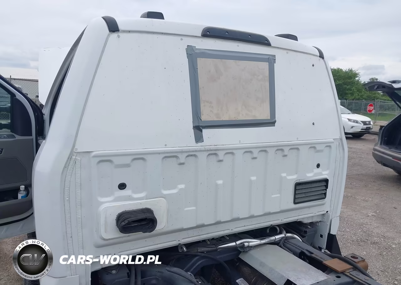 2022 Ford F-450 Chassis Xl-Xlt VIN:1FDUF4HT5NEF66067 - 6
