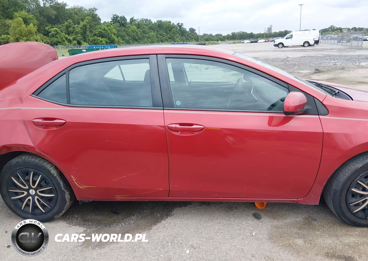 2019 Toyota Corolla Le VIN:5YFBURHE1KP892950 - 13