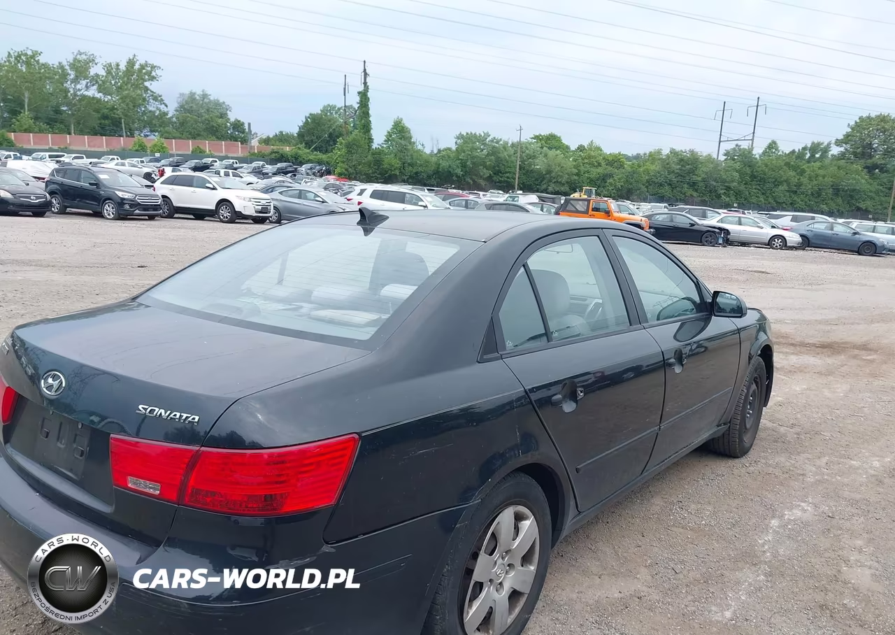 2010 Hyundai Sonata Gls VIN:5NPET4AC7AH608437 - 4