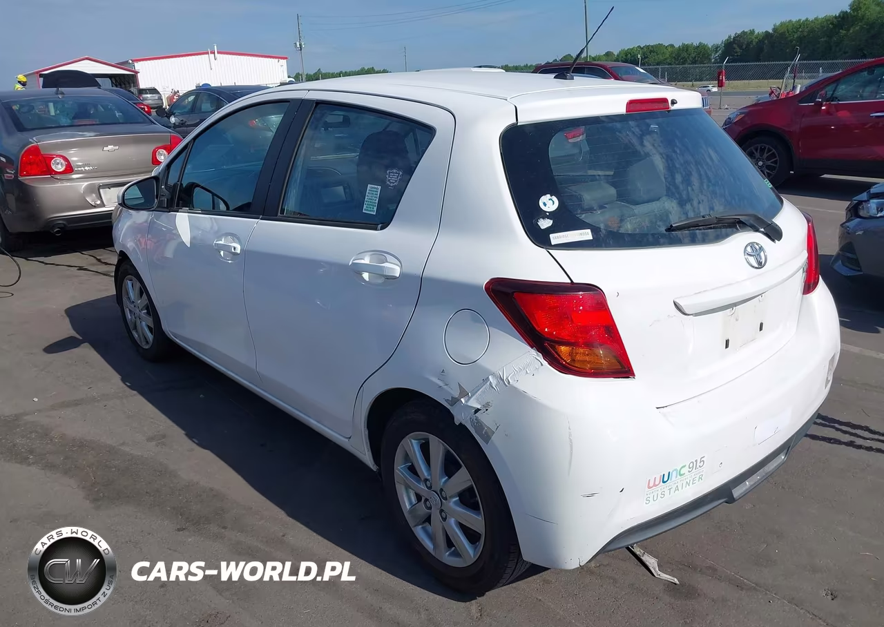 2015 Toyota Yaris Le VIN:VNKKTUD32FA034074 - 3