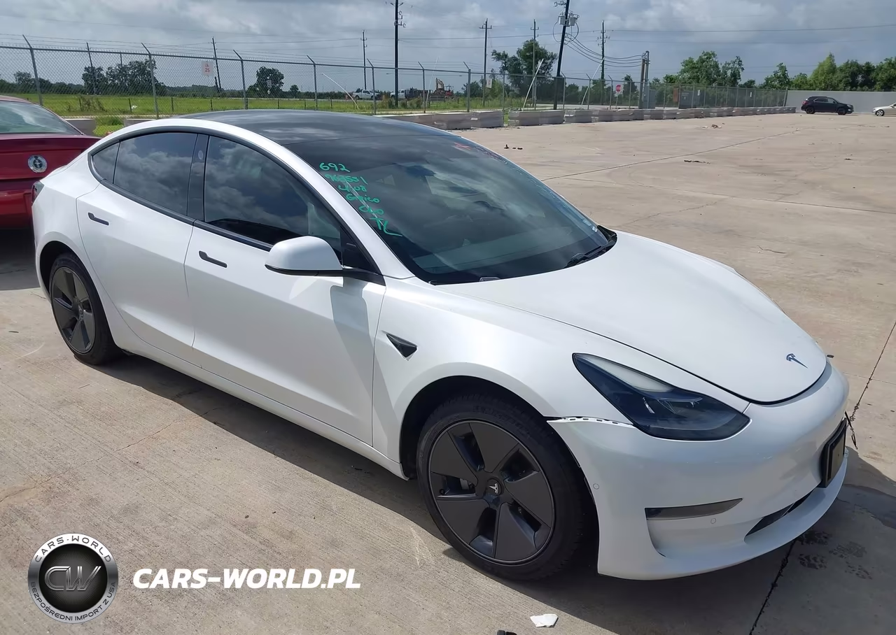 2021 Tesla Model 3 Standard Range Plus Rear-Wheel Drive – zdjęcie 1 z 17