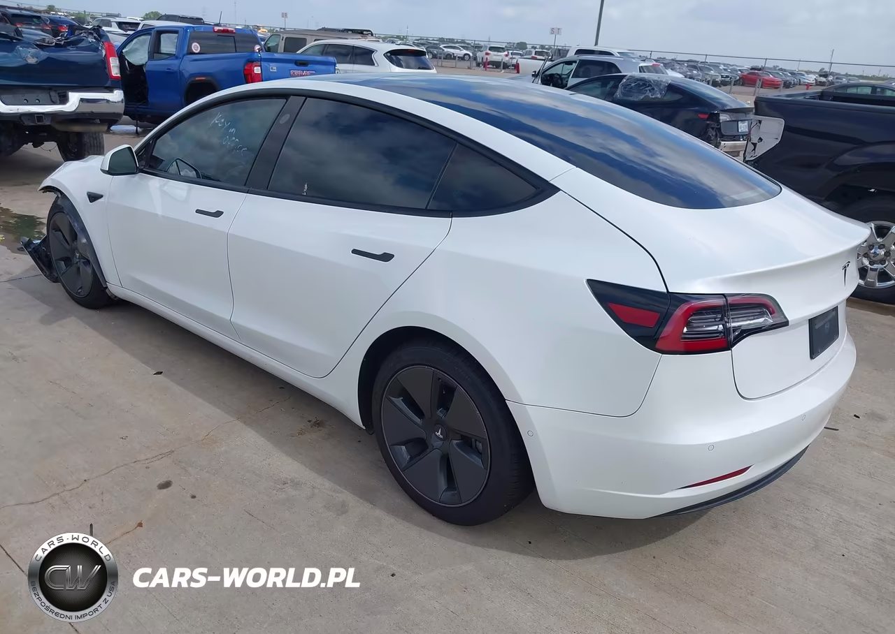 2021 Tesla Model 3 Standard Range Plus Rear-Wheel Drive VIN:5YJ3E1EAXMF963551 - 3