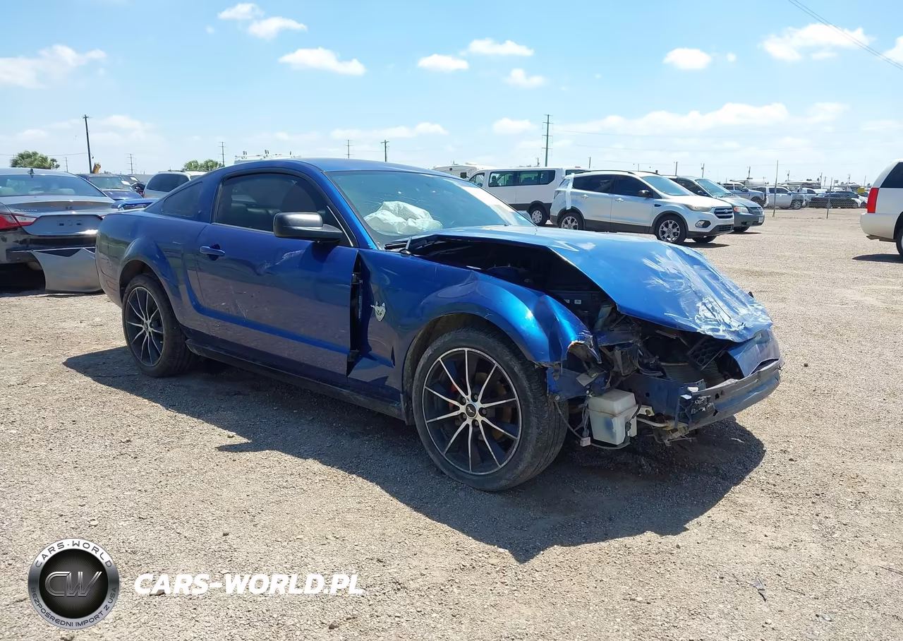 2009 Ford Mustang V6-V6 Premium