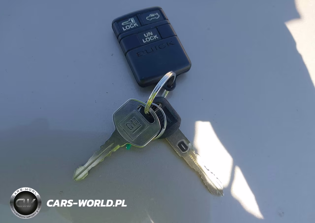 1995 Buick Riviera VIN:1G4GD2219S4713006 - 11