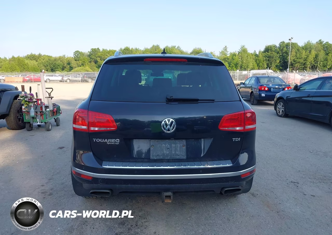 2015 Volkswagen Touareg Tdi Lux VIN:WVGEP9BP9FD002424 - 16