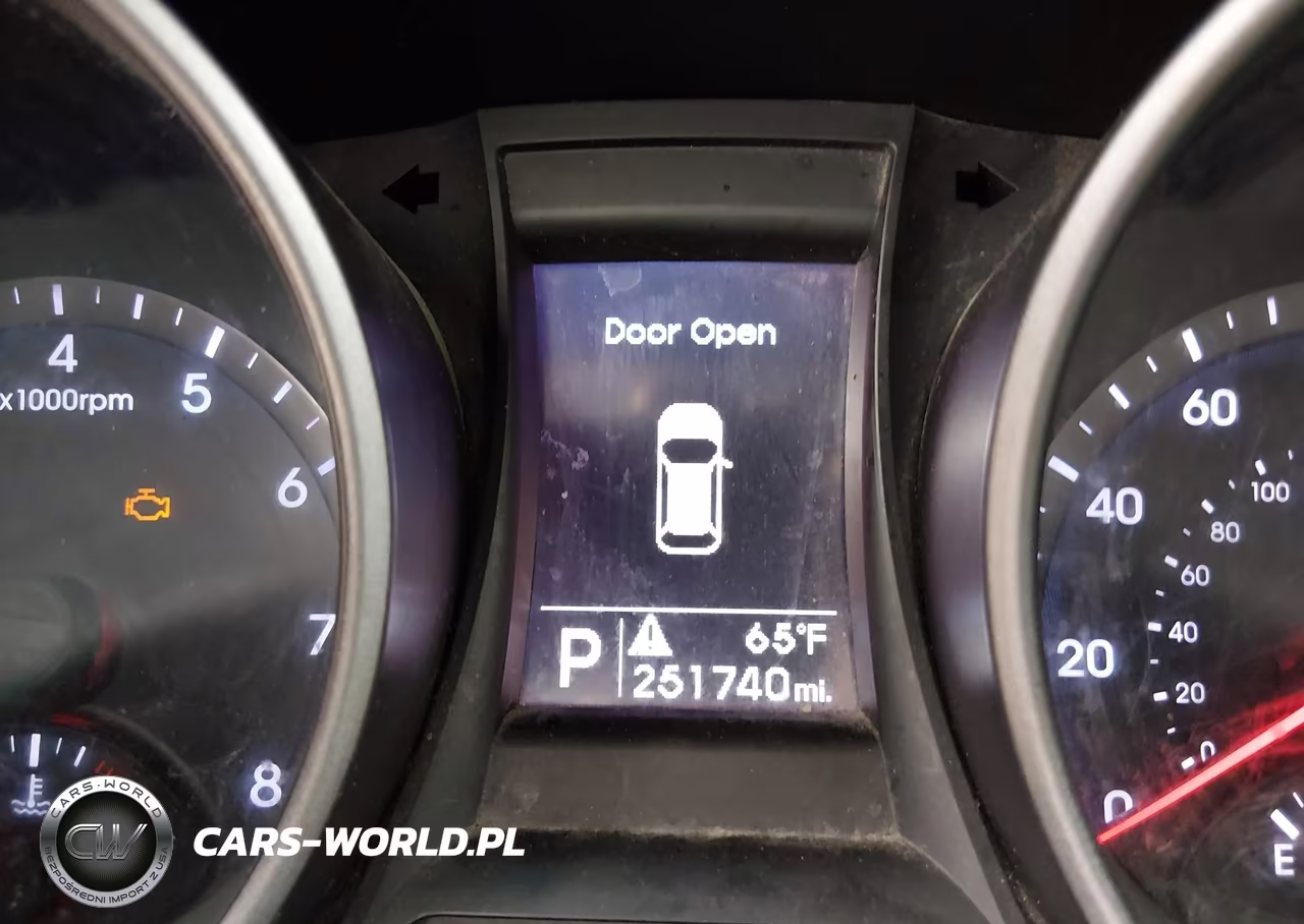 2015 Hyundai Santa Fe Sport 2.4L VIN:5XYZTDLB1FG290481 - 15