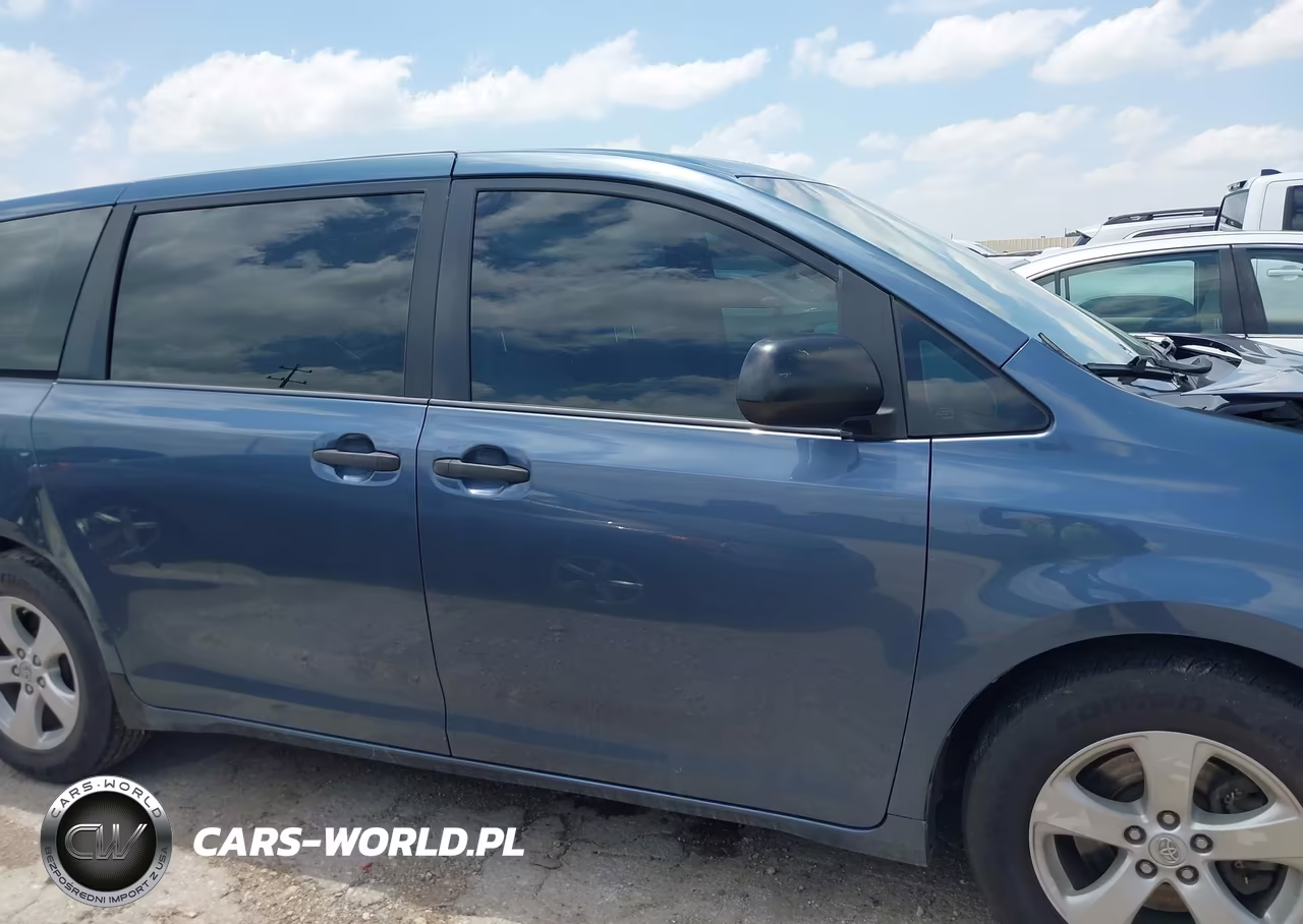 2015 Toyota Sienna L 7 Passenger VIN:5TDZK3DC5FS650665 - 13