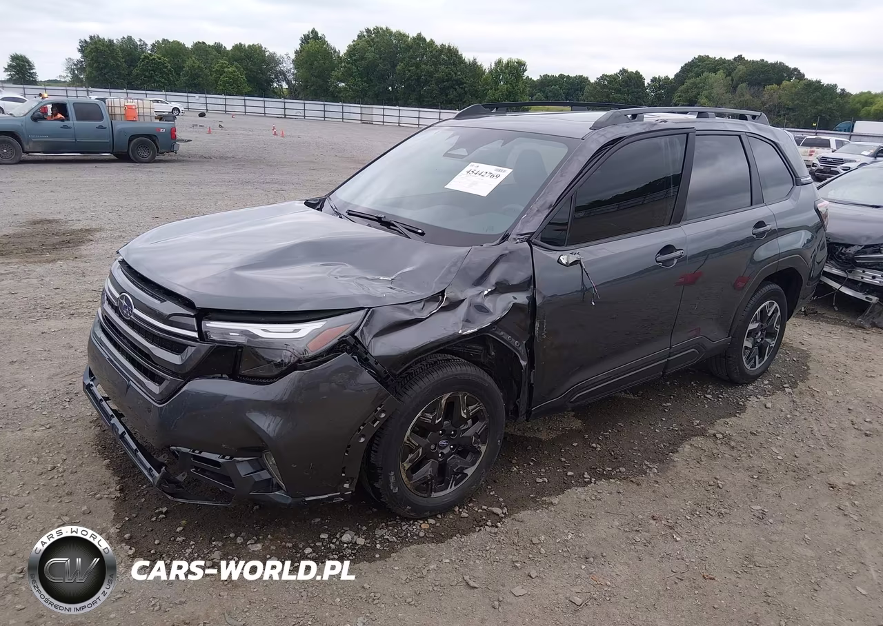 2025 Subaru Forester Premium VIN:JF2SLDDC7SH612052 - 2