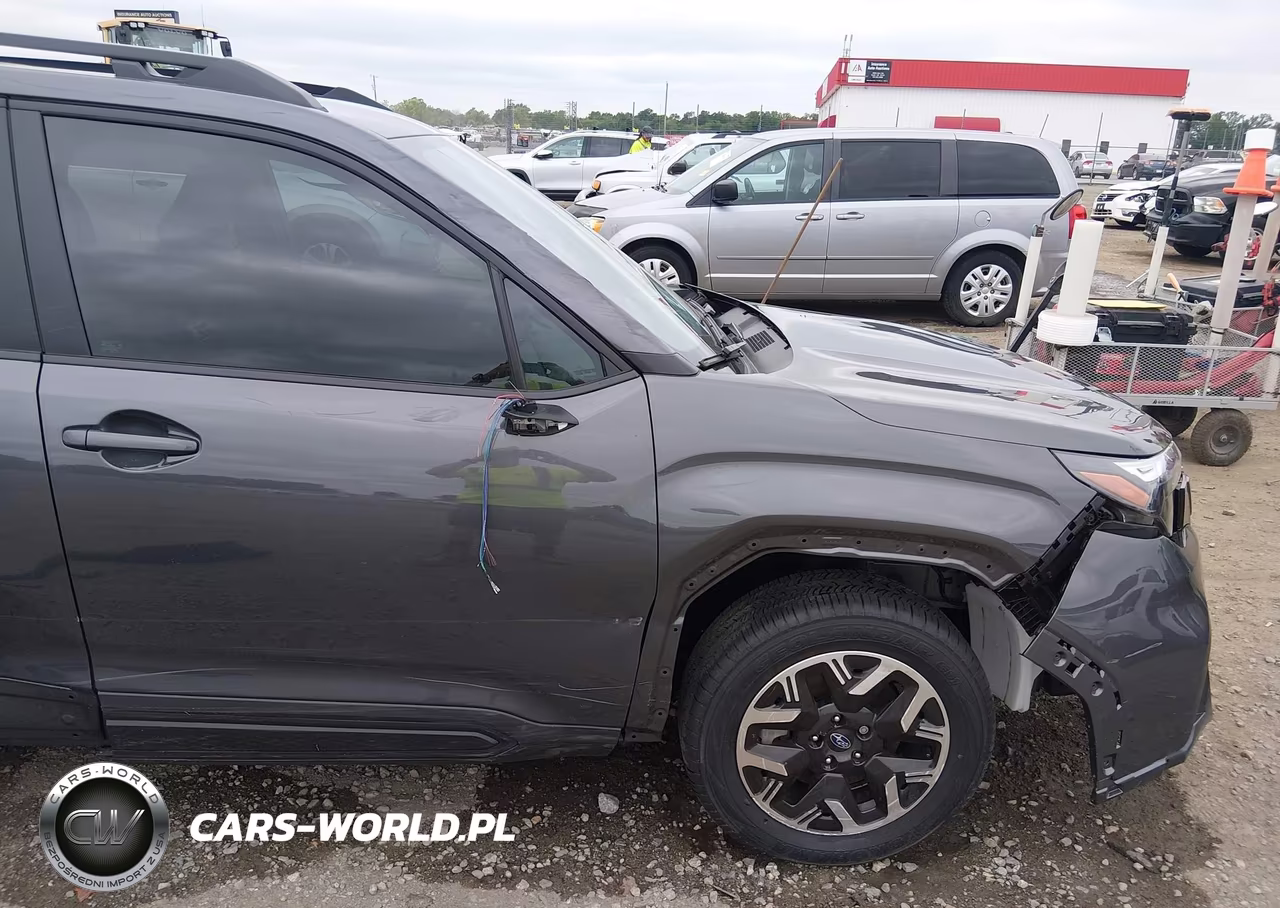 2025 Subaru Forester Premium VIN:JF2SLDDC7SH612052 - 21