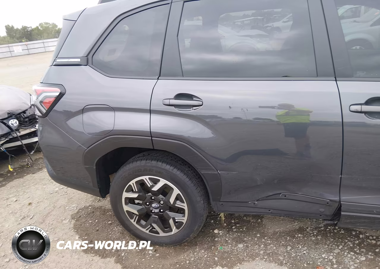 2025 Subaru Forester Premium VIN:JF2SLDDC7SH612052 - 22