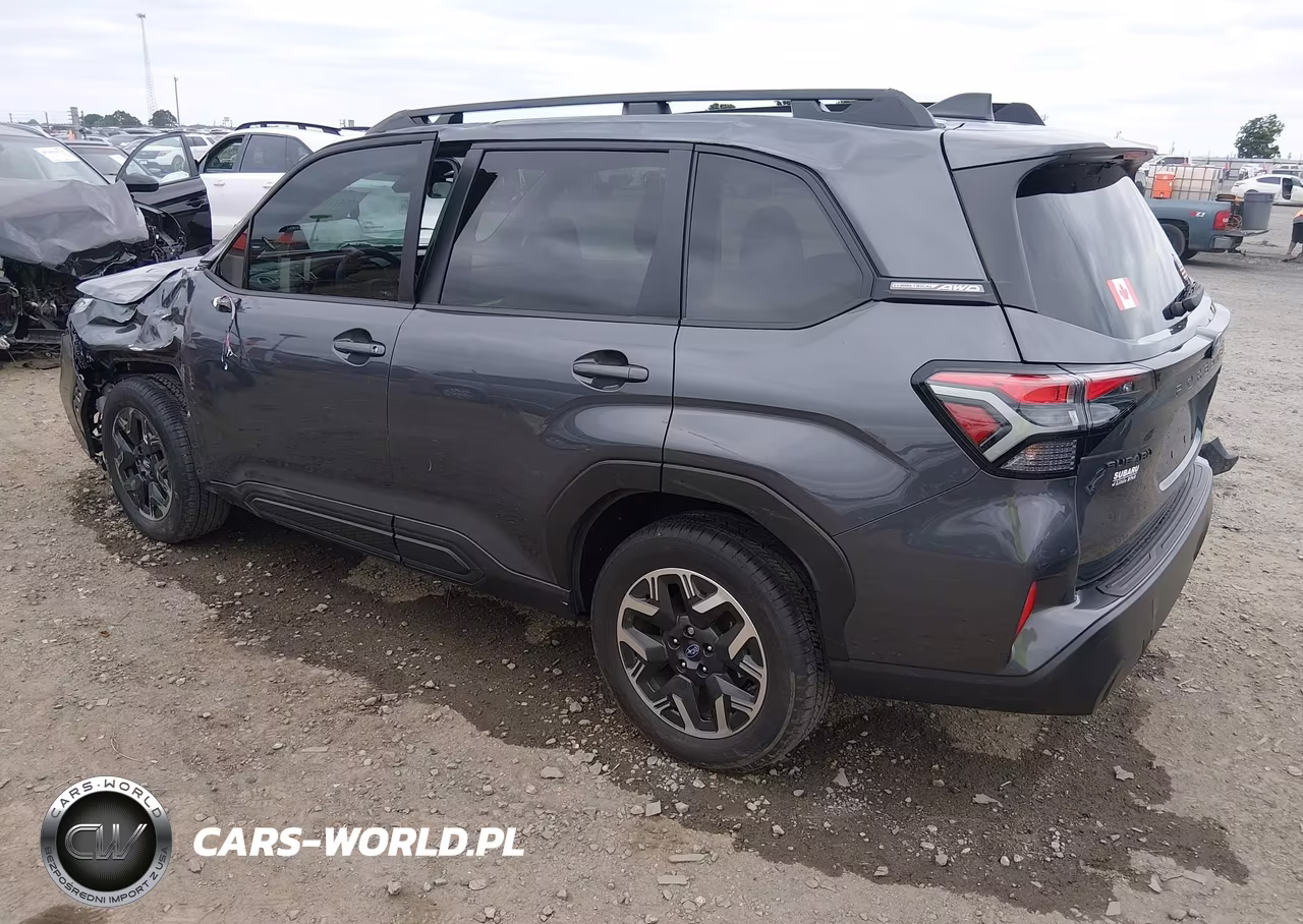 2025 Subaru Forester Premium VIN:JF2SLDDC7SH612052 - 3