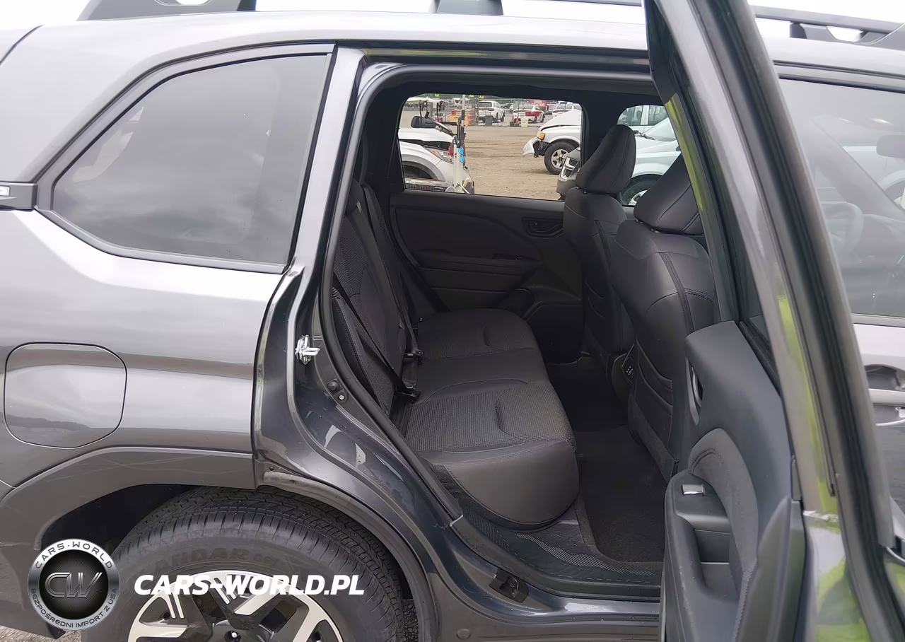 2025 Subaru Forester Premium VIN:JF2SLDDC7SH612052 - 8