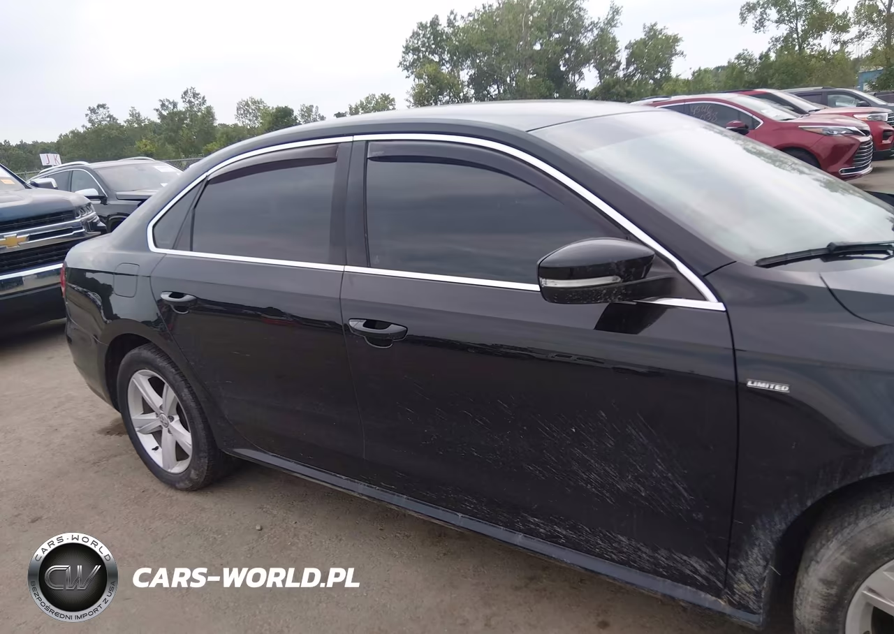 2015 Volkswagen Passat 1.8T Limited Edition VIN:1VWAT7A35FC115713 - 13