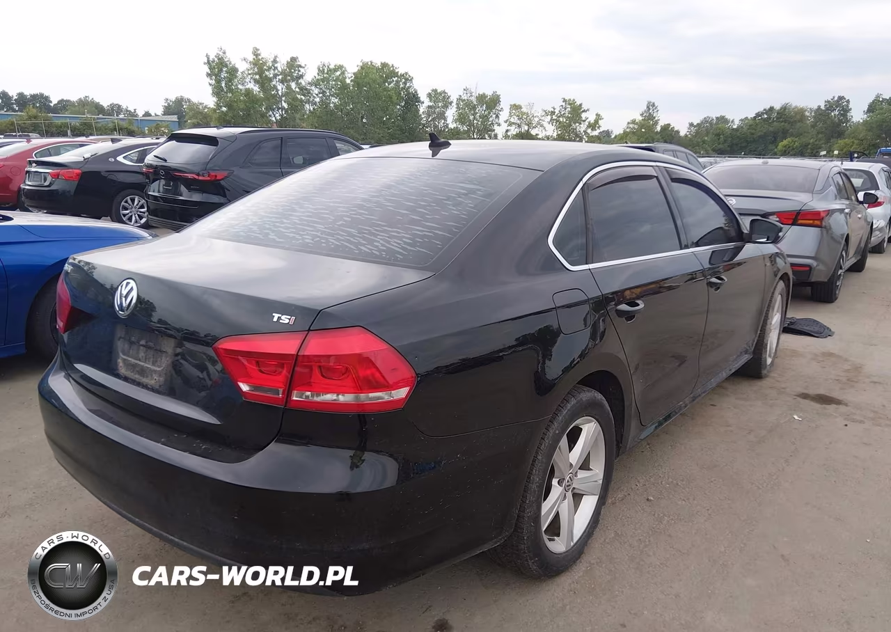 2015 Volkswagen Passat 1.8T Limited Edition VIN:1VWAT7A35FC115713 - 4