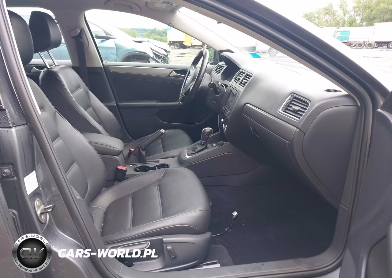 2013 Volkswagen Jetta 2.0L Tdi VIN:3VWLL7AJ0DM395057 - 5