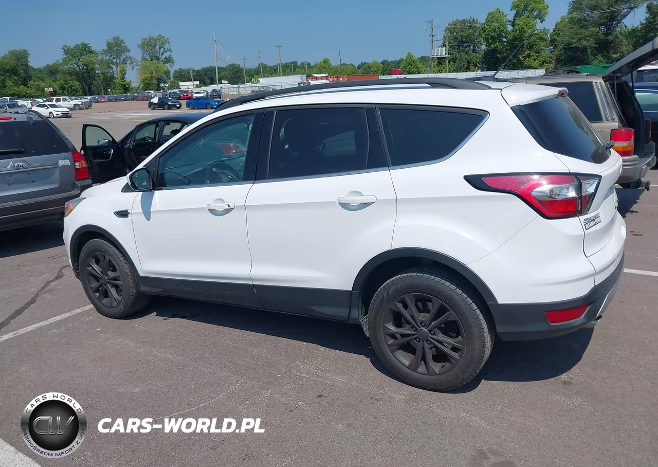 2018 Ford Escape Se VIN:1FMCU9GD6JUB27078 - 14