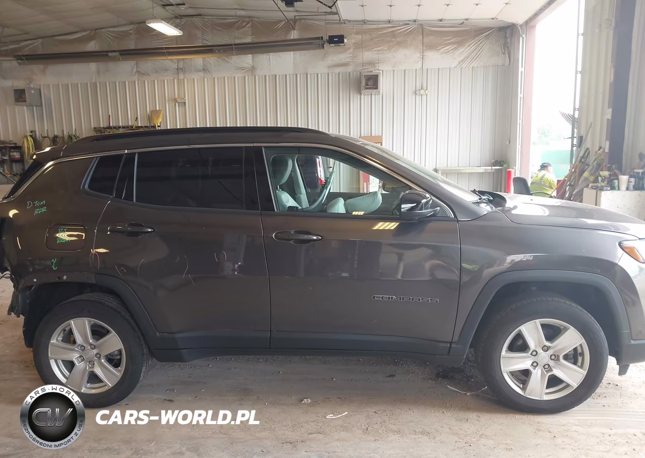 2022 Jeep Compass Latitude 4X4 VIN:3C4NJDBB9NT120947 - 13