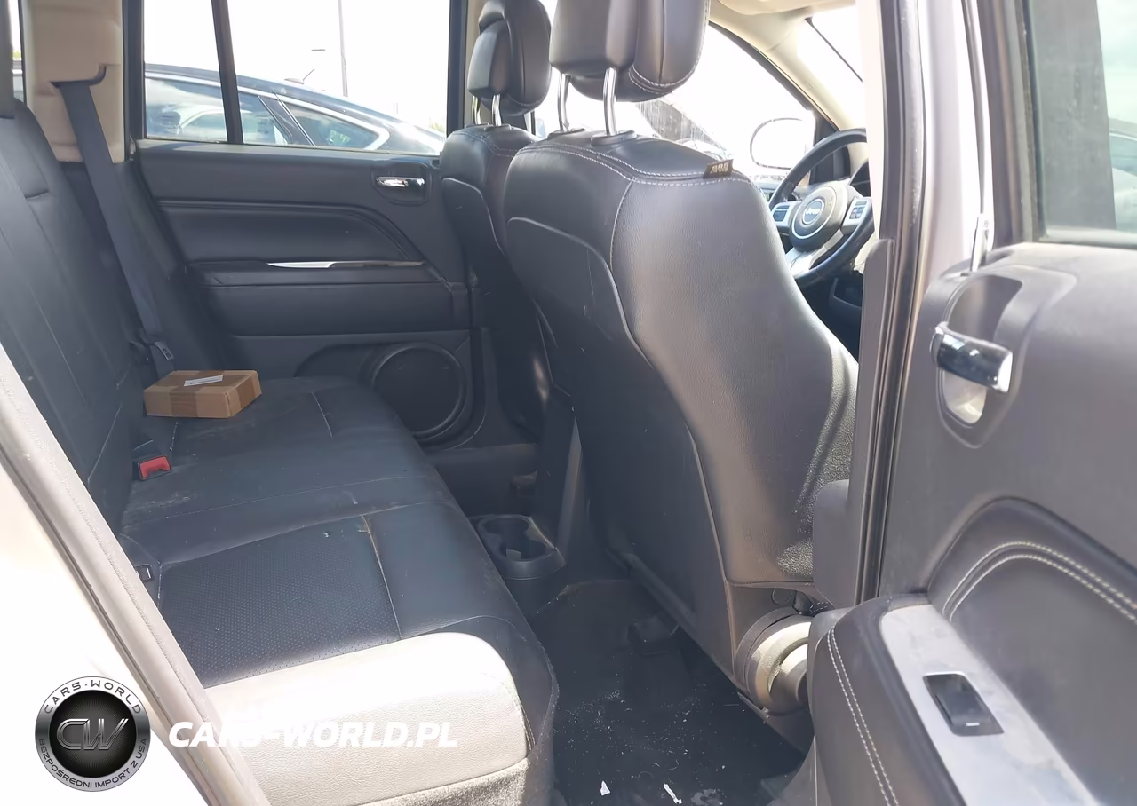 2015 Jeep Compass High Altitude Edition VIN:1C4NJDEB3FD304073 - 8
