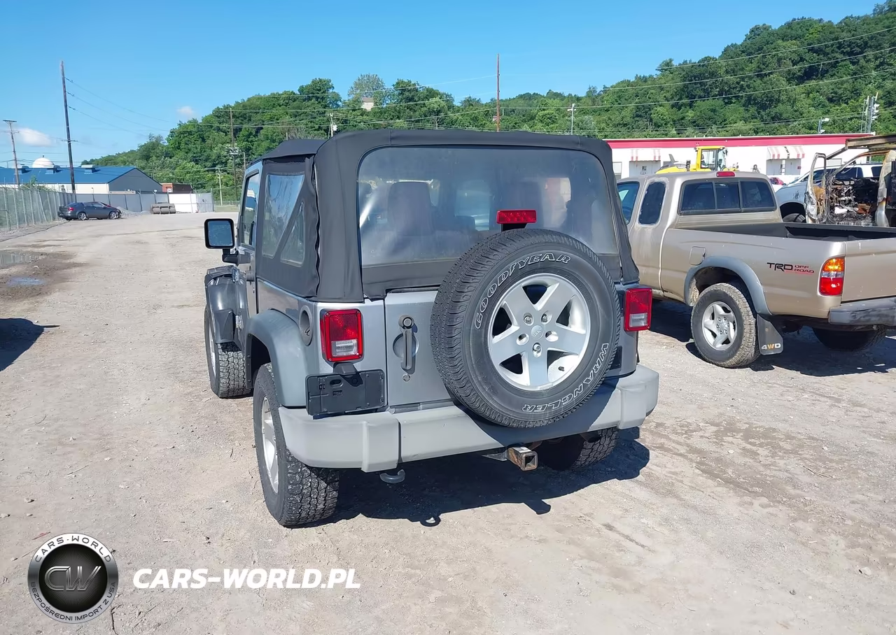 2014 Jeep Wrangler Sport VIN:1C4AJWAG6EL289519 - 3