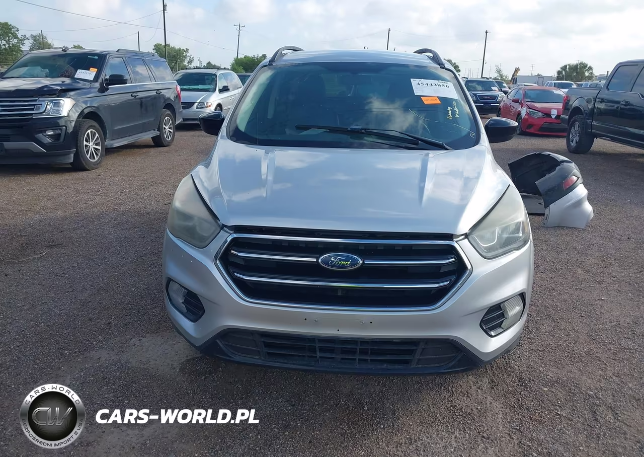2017 Ford Escape Se VIN:1FMCU0GD0HUC18126 - 13