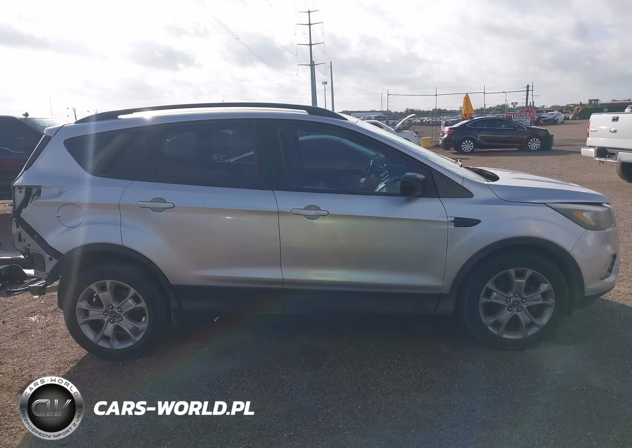 2017 Ford Escape Se VIN:1FMCU0GD0HUC18126 - 14