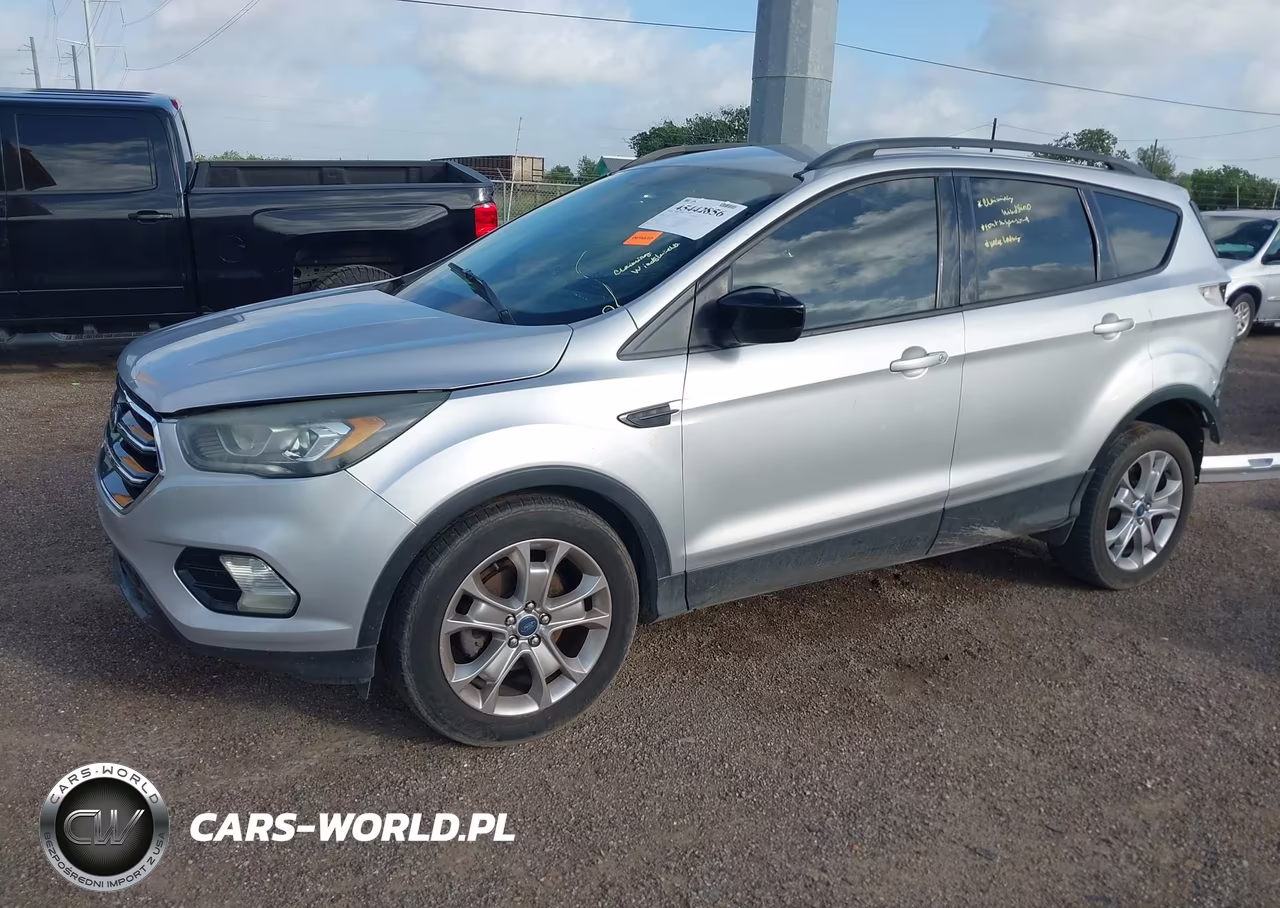 2017 Ford Escape Se VIN:1FMCU0GD0HUC18126 - 2