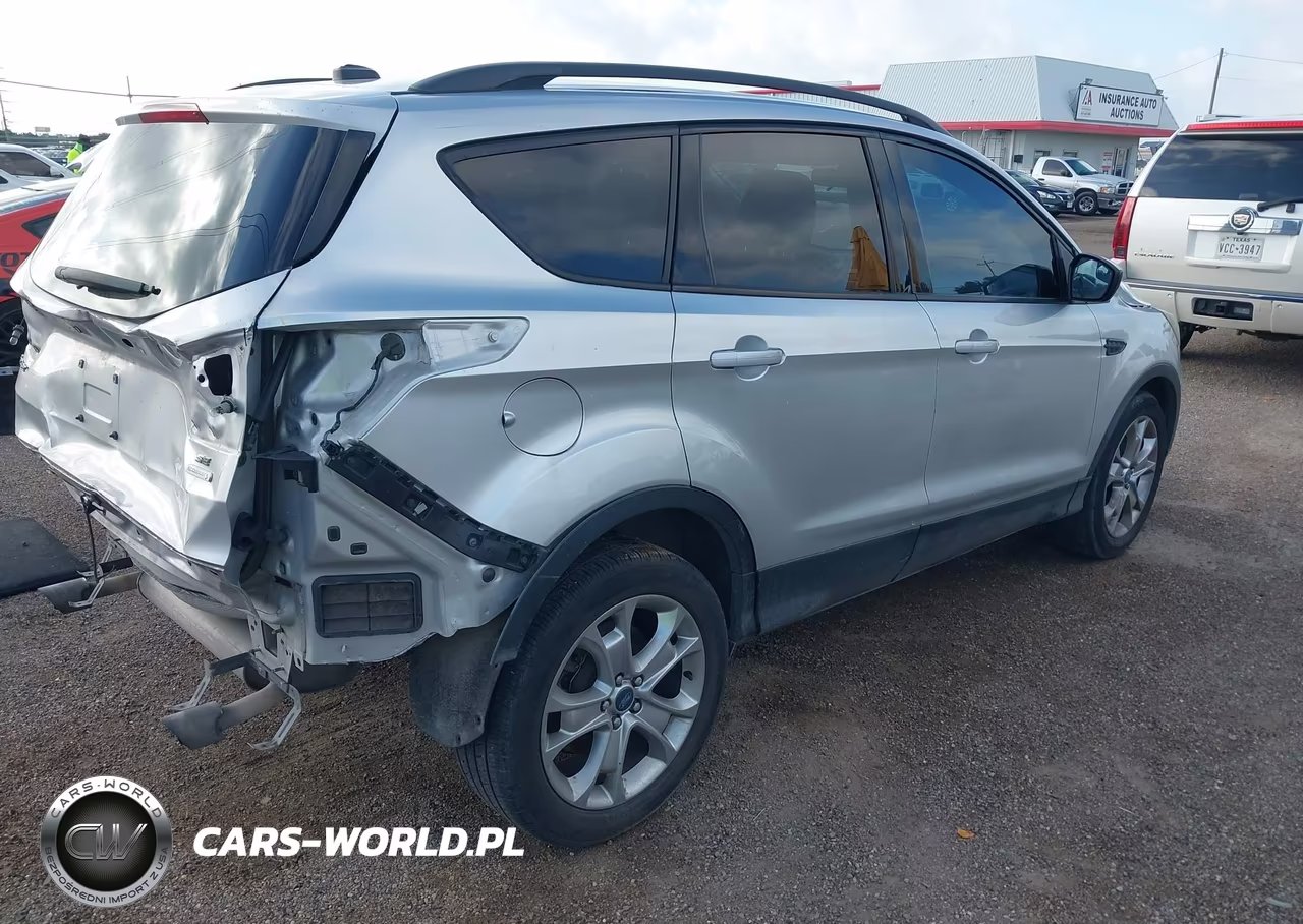 2017 Ford Escape Se VIN:1FMCU0GD0HUC18126 - 4