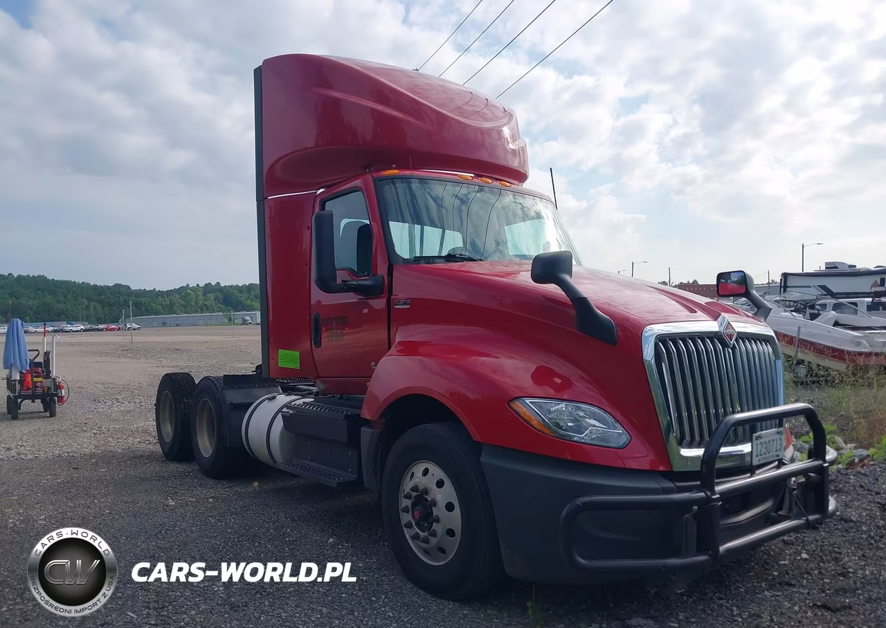 2020 International Lt